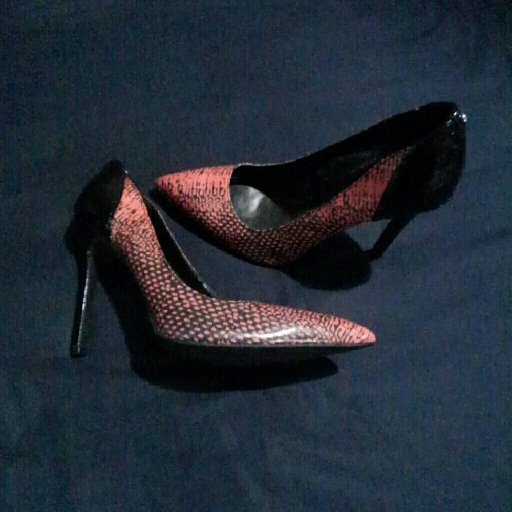 G by Guess Heels